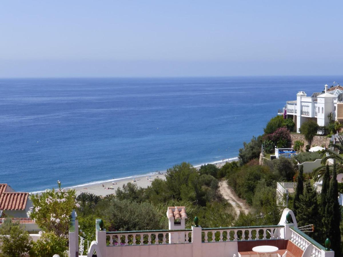 Pueblo Chimenea Villa Nerja Dış mekan fotoğraf